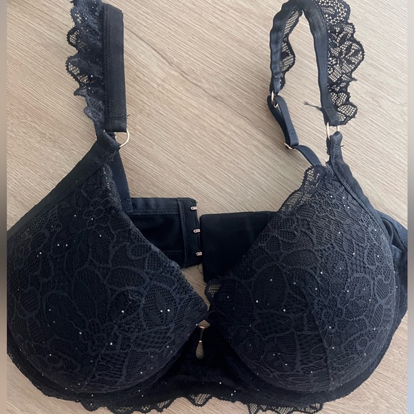 aerie Other - Aerie Elegant Black Lace Bra, with some sparkles